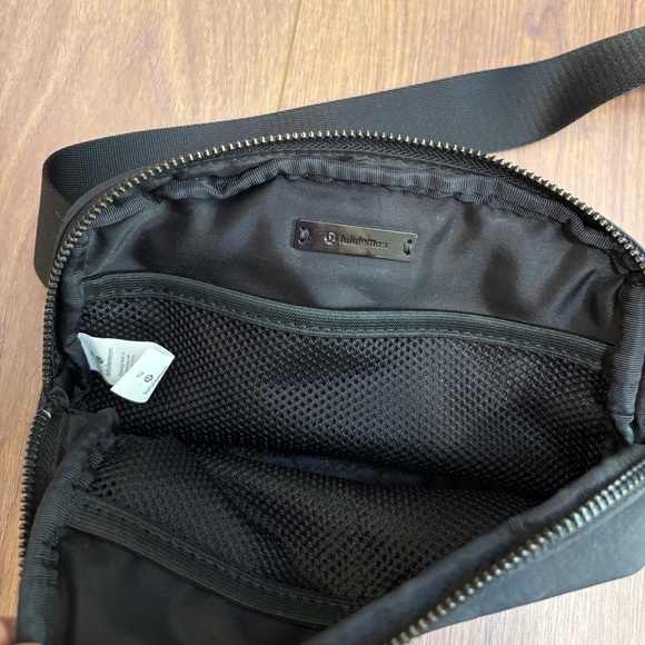 Lululemon Belt Bag - Picture 2 of 3